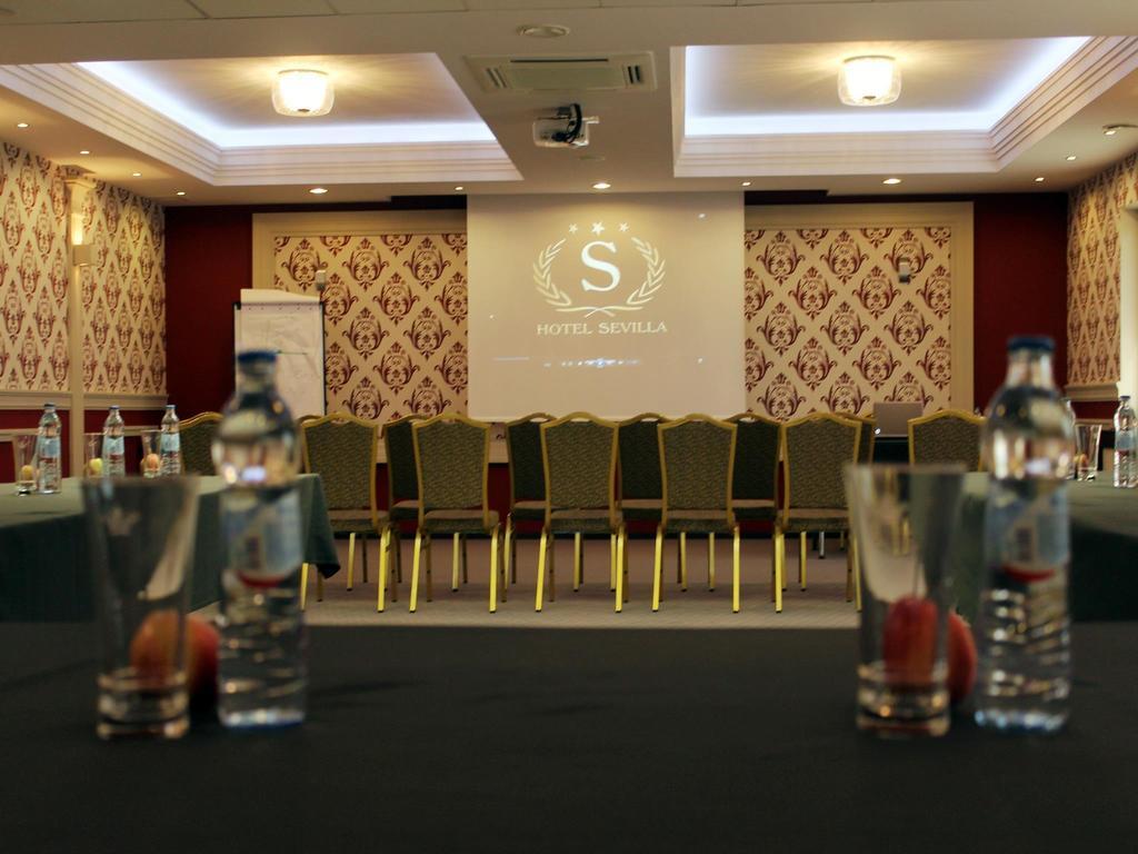 Hotel Sevilla Rawa Mazowiecka Esterno foto